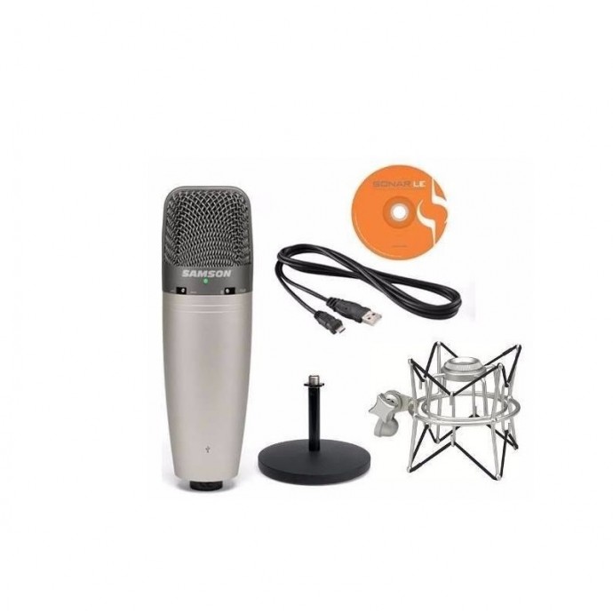 C03UPK  Micrófono Condenser multipatrón